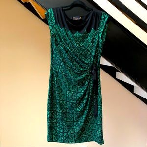 Women’s Jade Green/Black Adjustable Tie Front Dress. Excellent Condition, Size10